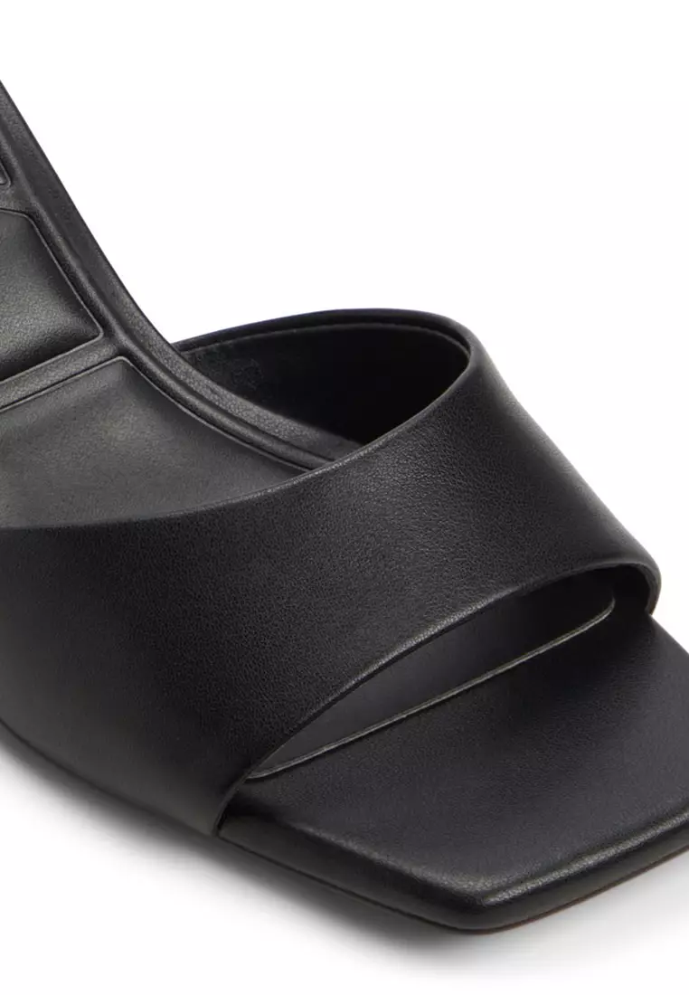 Enchanting Mule Kitten Heels