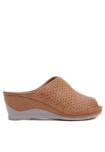 peep toe wedge sandals
