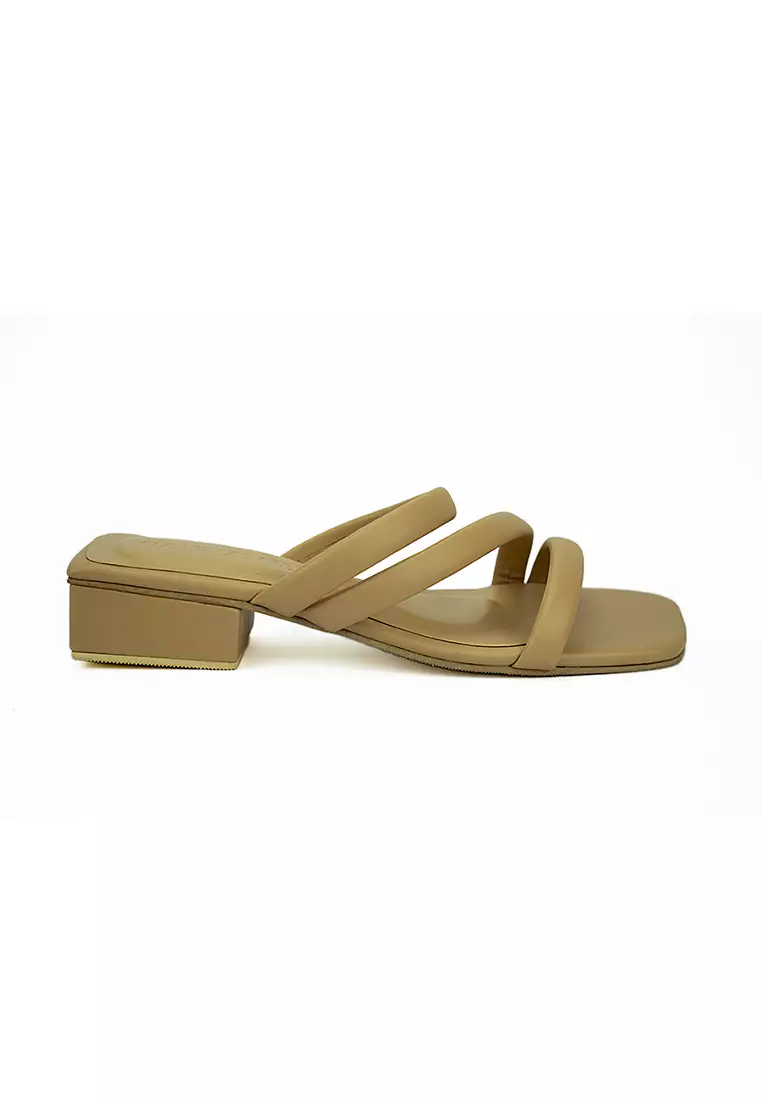 Discount on Cardam's Lifestyle  shoes - SKU: Eclb Ed 00130 Beige Heeled Sandals