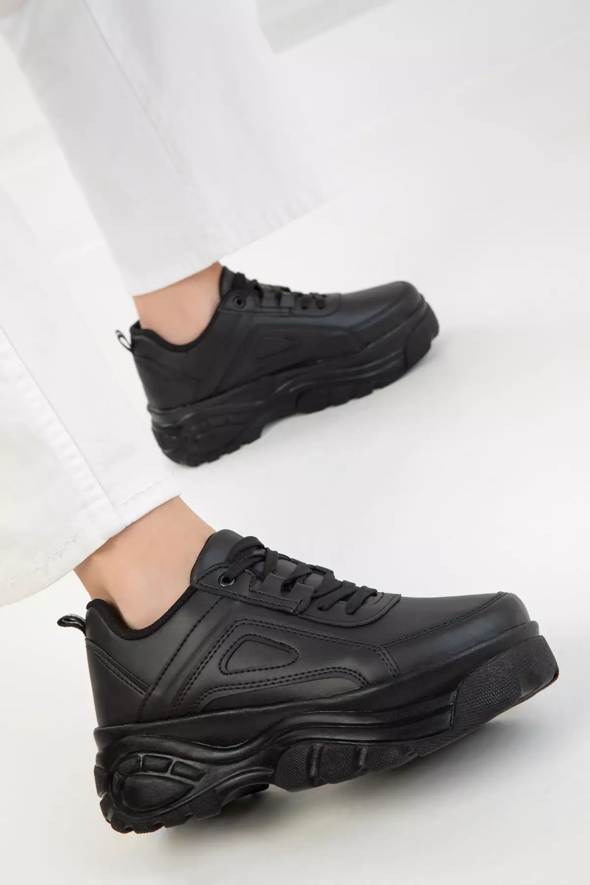 Women's Sneaker 19729 - Black Black