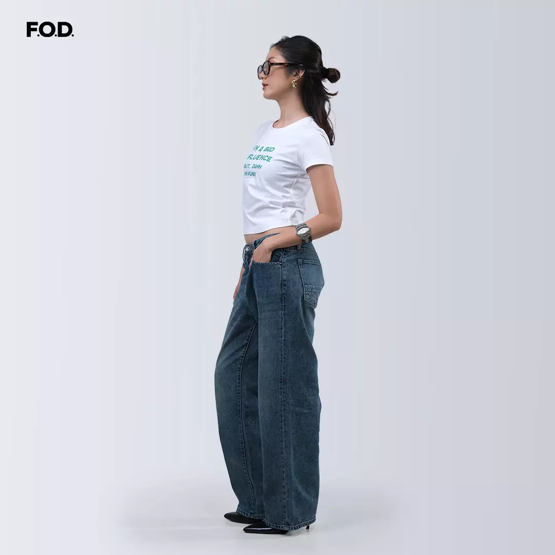 Kaos Wanita Baddie Offwhite