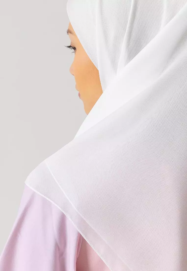 Ria Miranda Off White Rarina Scarf