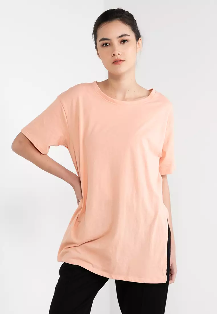 Tommy Hilfiger Women's Size Medium T-Shirt Peach Colored Crew Neck 100%  Cotton