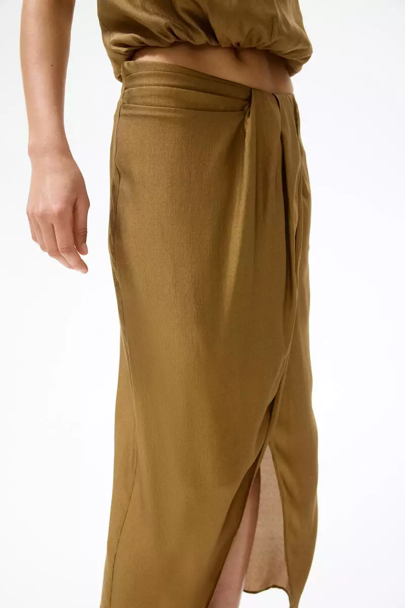 Twist-detail wrap skirt