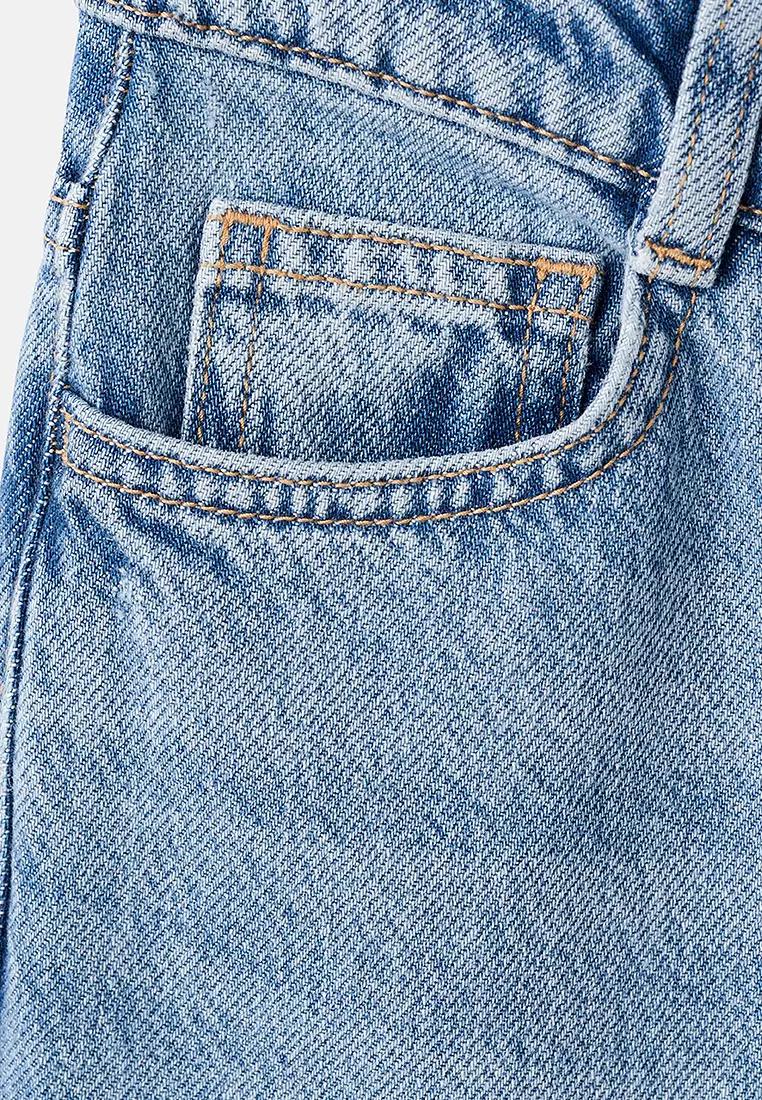 Wide Leg Low Frayed Hem Jeans