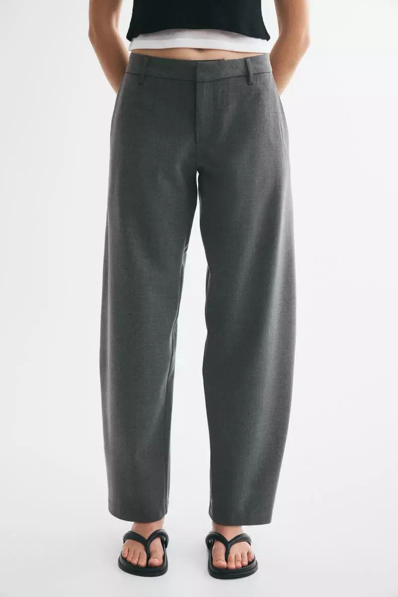 Tailored barrel trousers