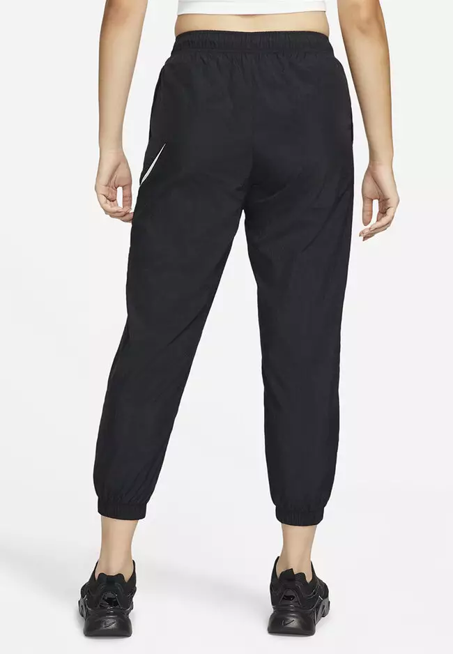 Women's Sportswear Essential Woven Mediu