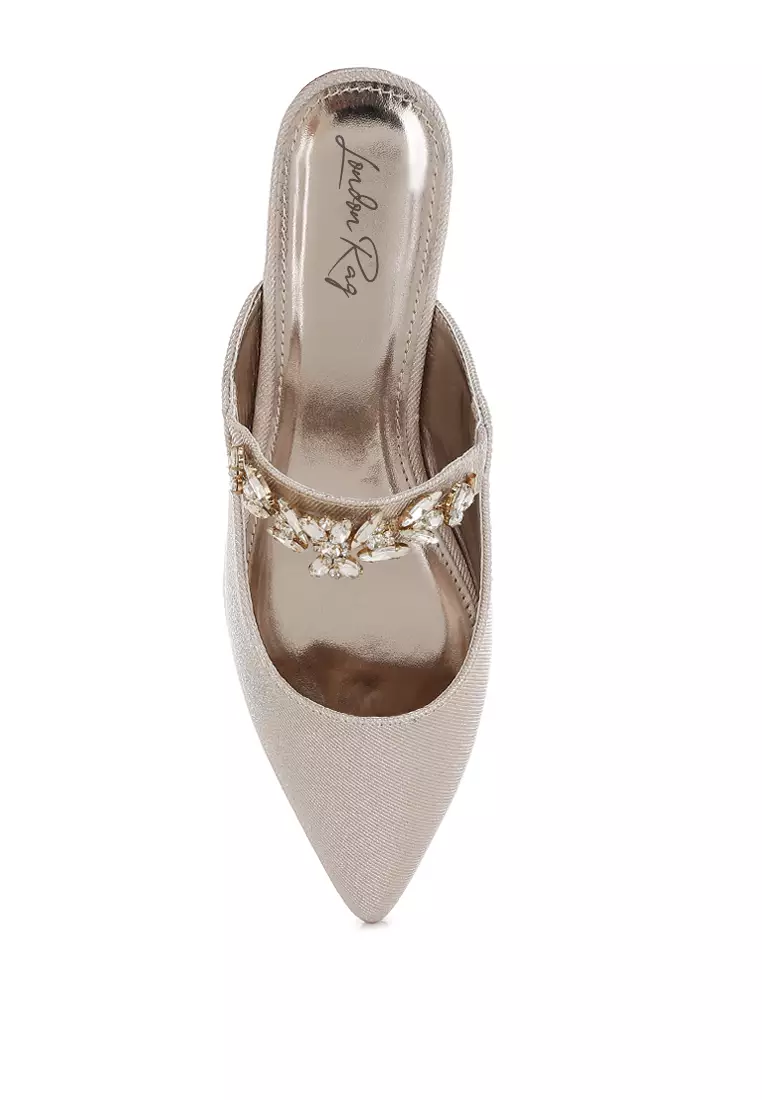 Sandal Berkilau Tali Berlian Imitasi Warna Beige