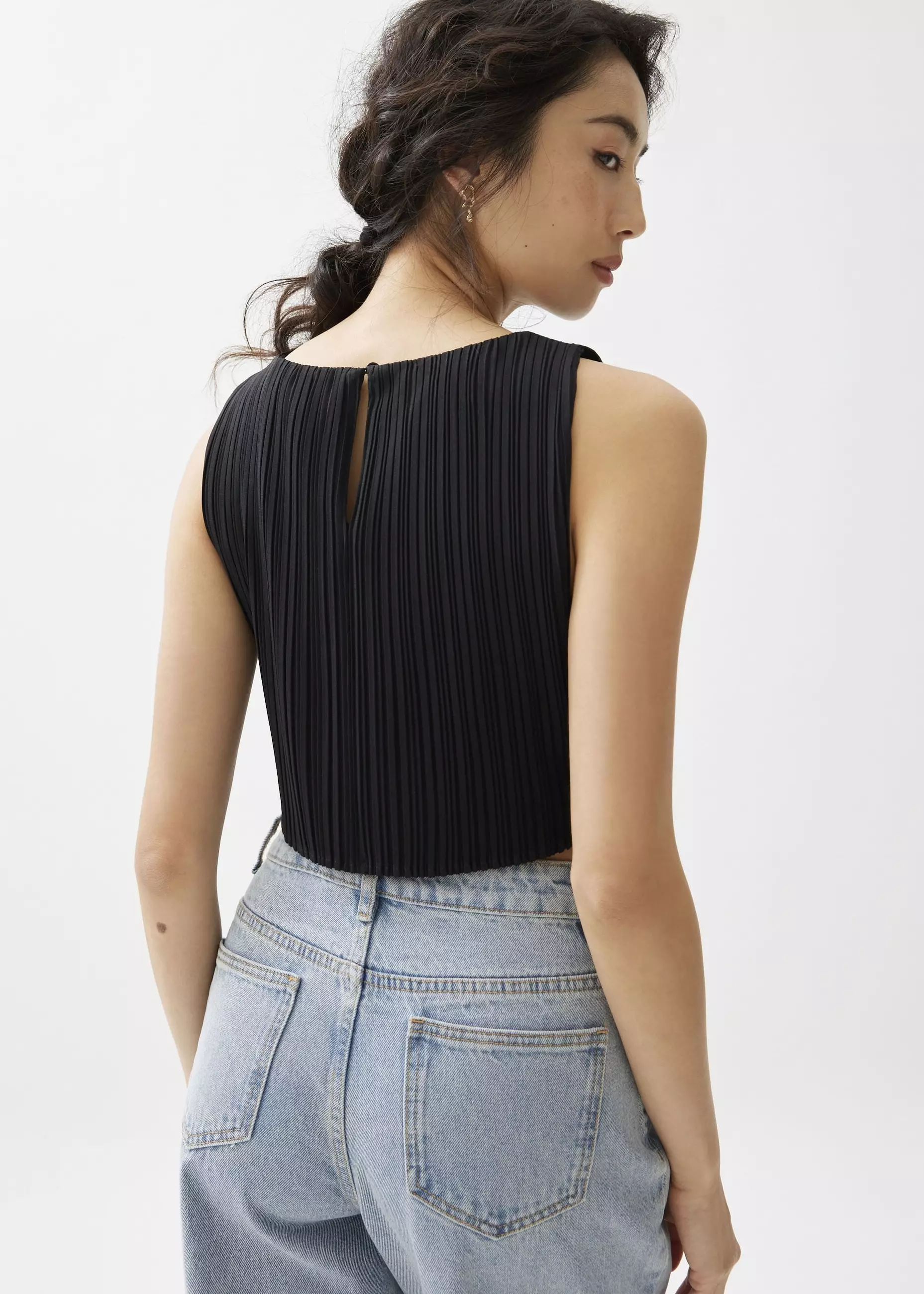 Atasan Wanita - Dez Pleated Boat Neck Crop Top