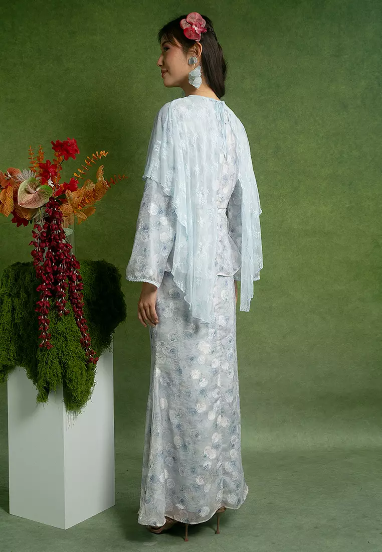 Laila Kedah Modern with Cape Set
