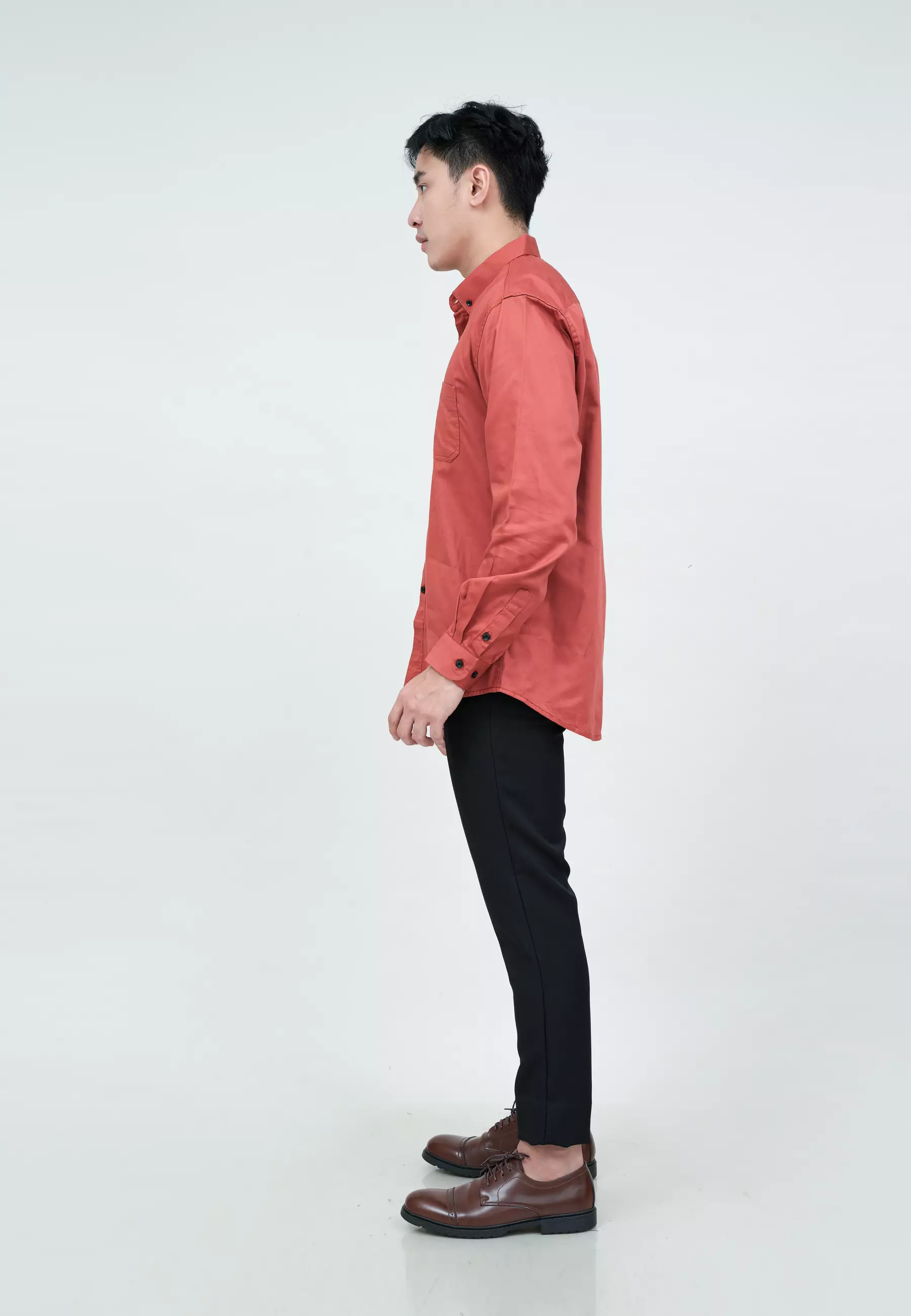 Houseofcuff Kemeja Pria Lengan Panjang Slim Fit Teracotta Merah Bata