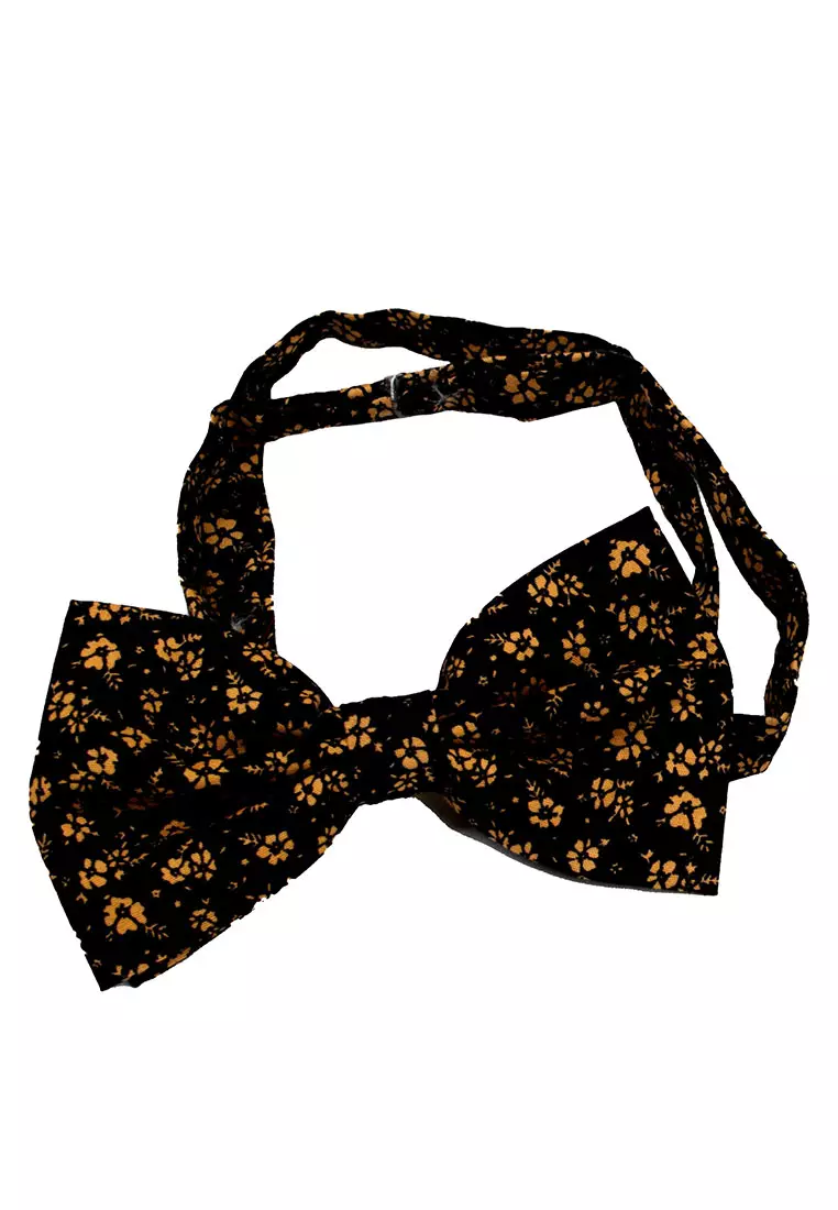 Houseofcuff Dasi Kupu Bowtie Pocket Square Saputangan Hitam Bunga A22