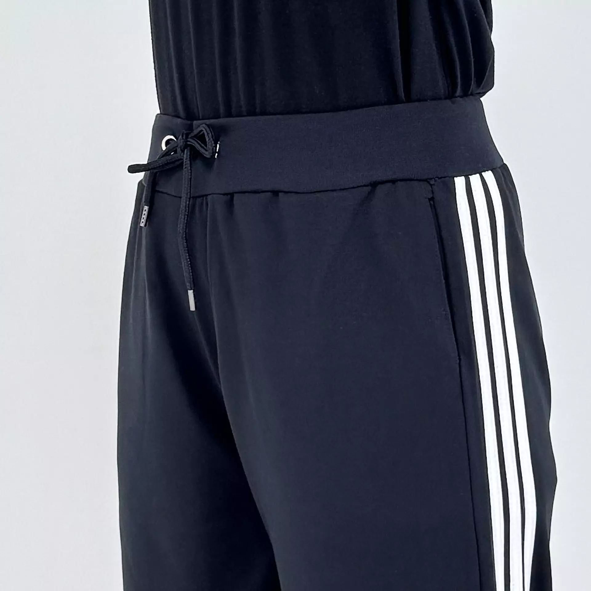 Joan Sweatpants [HITAM] Celana Training Olahraga Wanita Panjang 100 cm