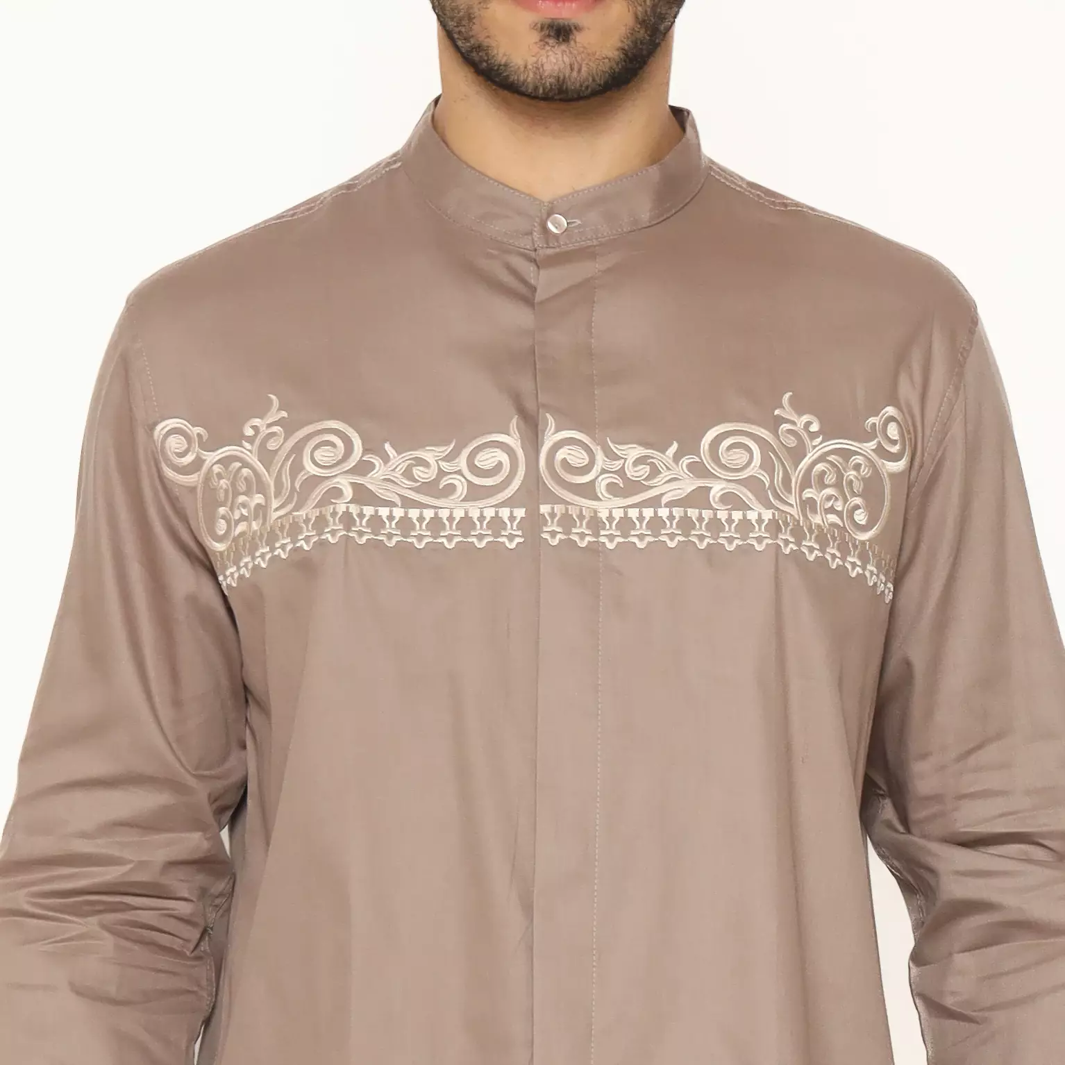 Lawell Baju Koko Pria Bordir Lengan Panjang Modern Fit Warna Brown – LAQKFLBKQG101QCTNQNM