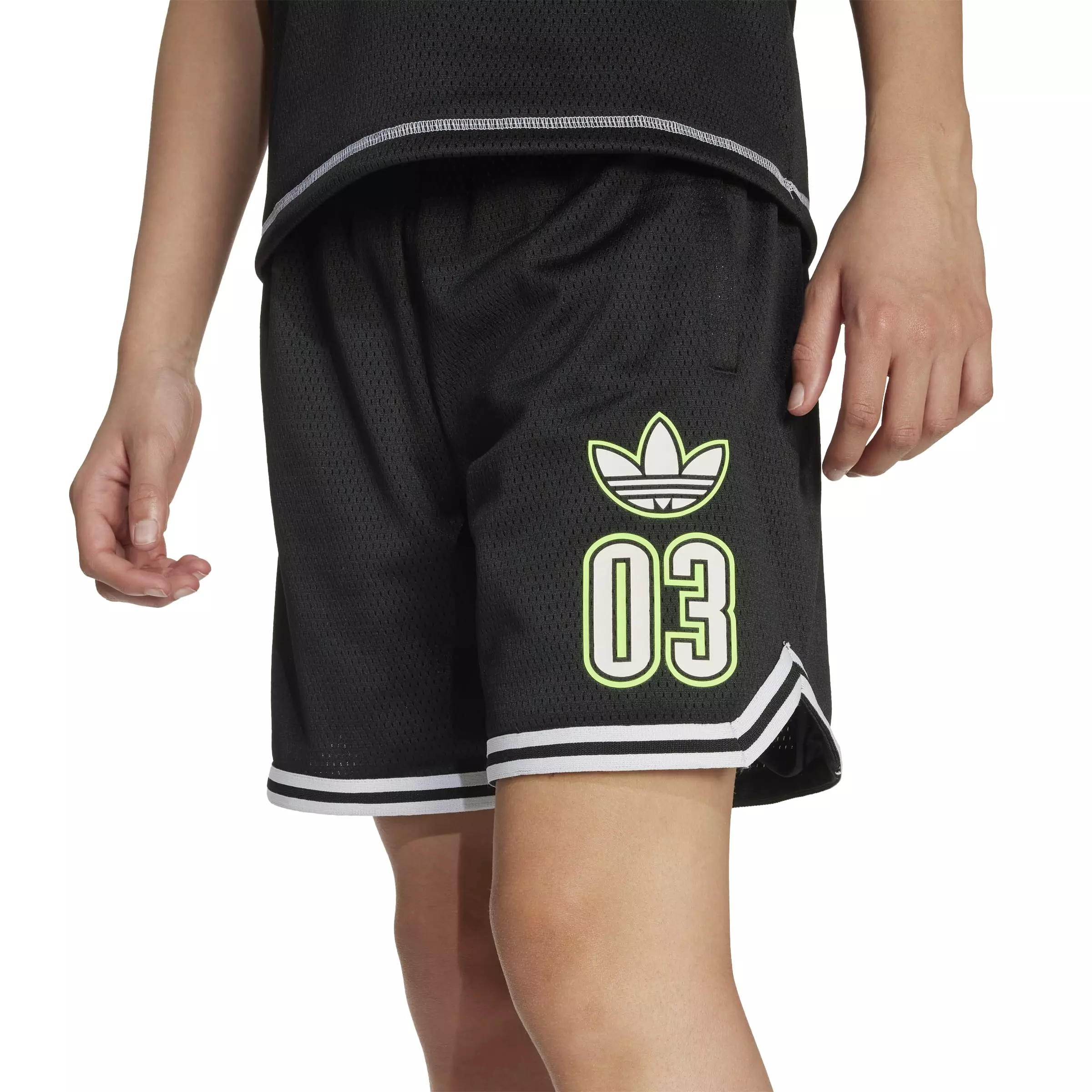 ADIDAS Mesh Shorts Kids JX5275 - Celana Pendek Anak (Hitam)