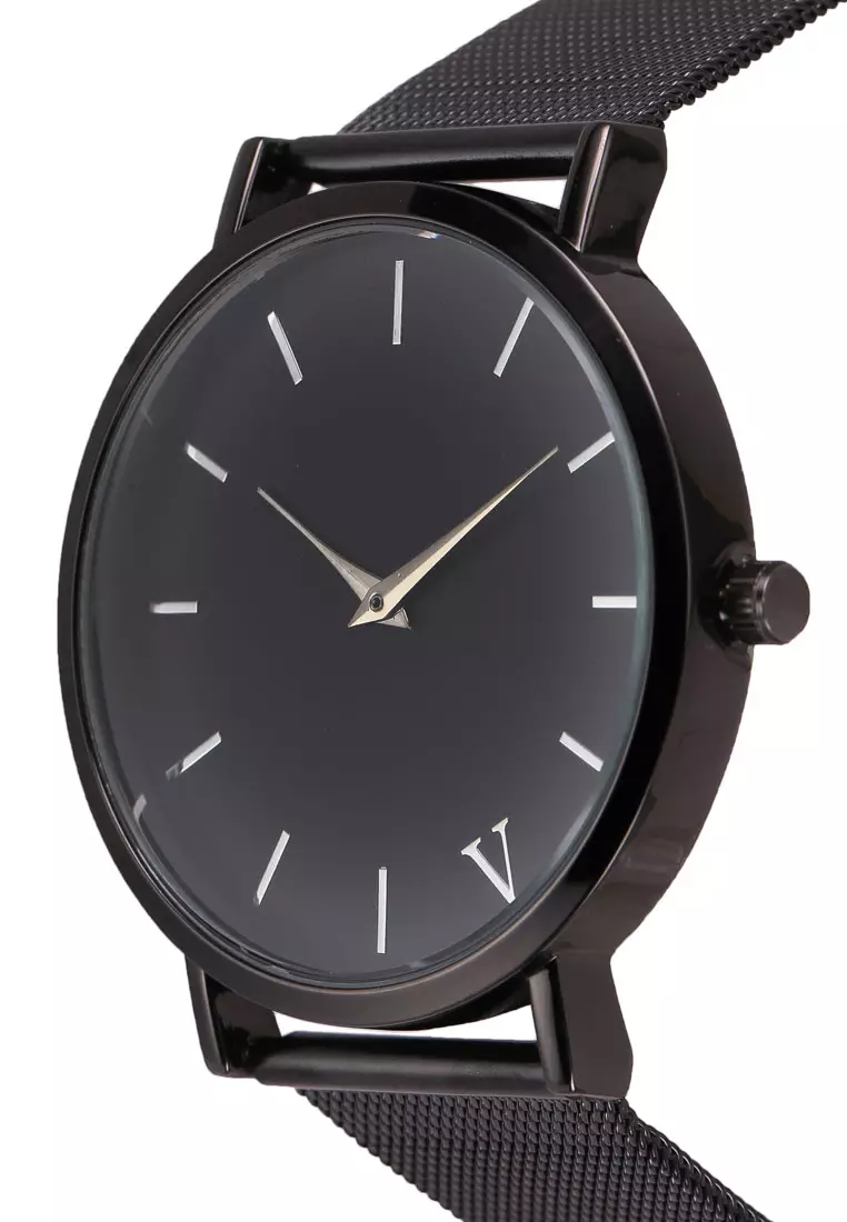 Round Face Black Mesh Strap Watch