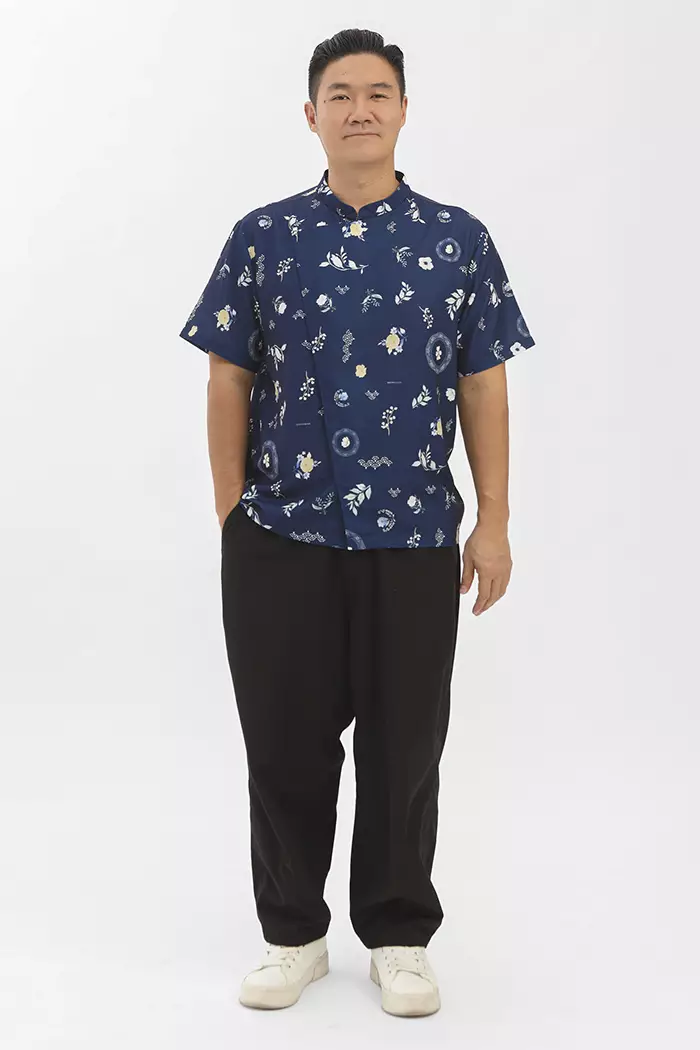 COTTONINK - Atasan Kemeja Pria Navy Peony Jie #CNYCollection2026