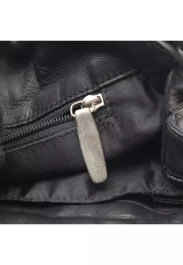 Pre-Loved LOEWE flamenco Shoulder bag leather black purse