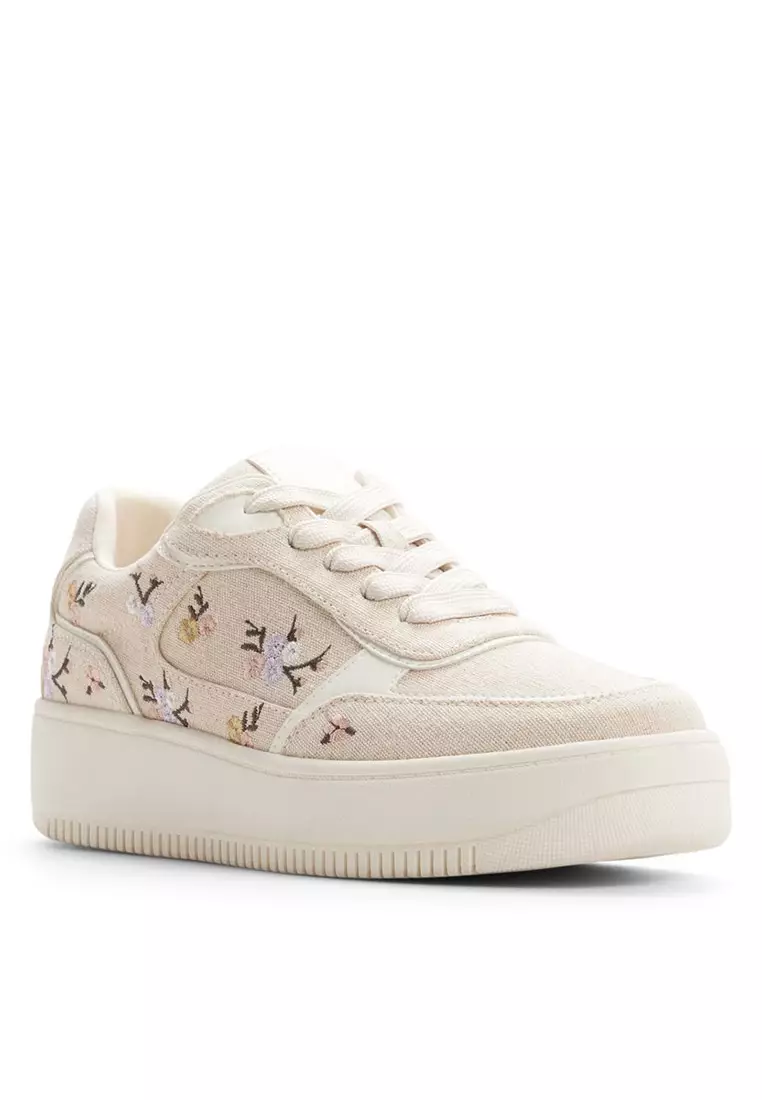 Freshy Low-Top Sneakers