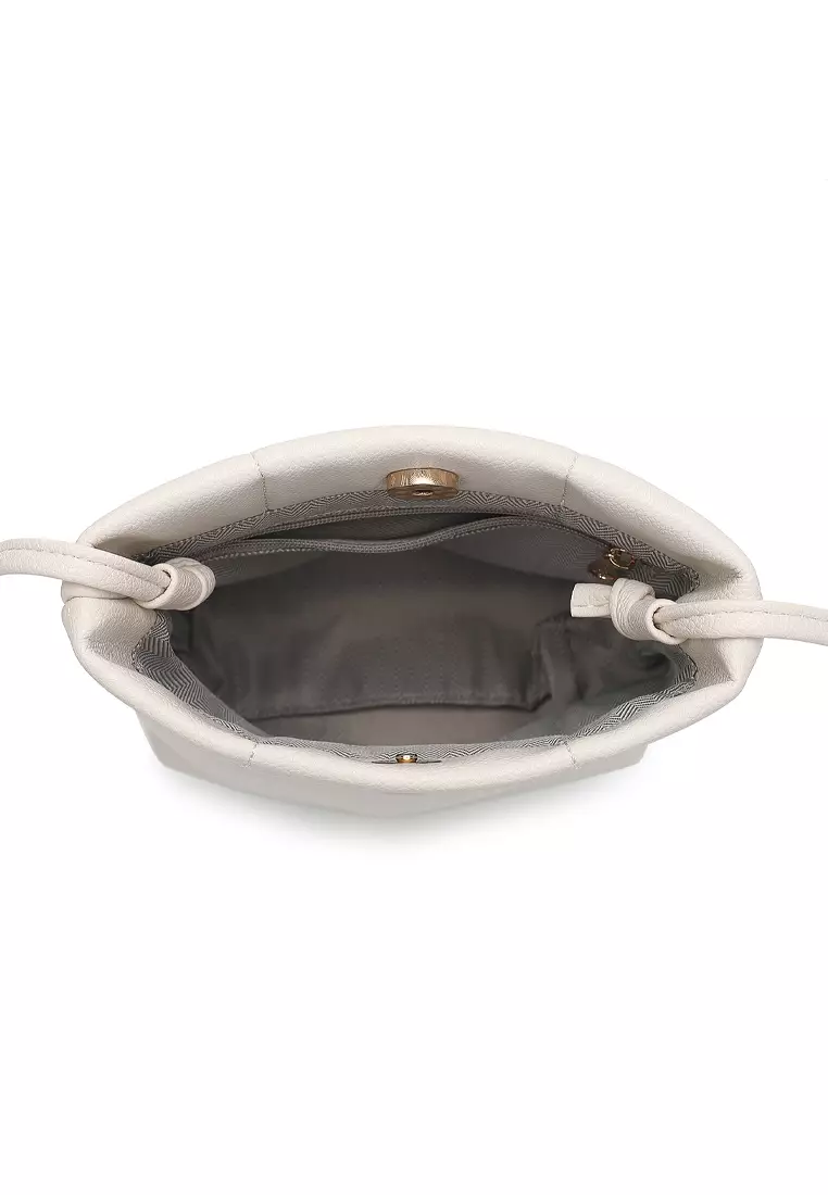 Women's Sling Bag / Crossbody Bag (Tas Selempang Wanita) - Krem