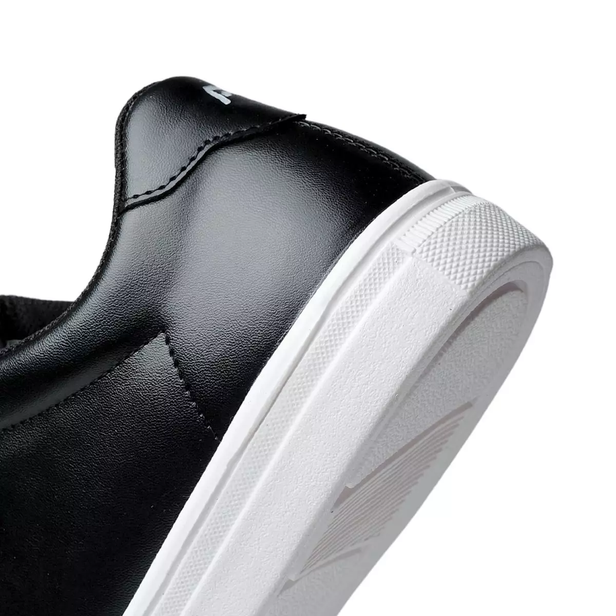 Sepatu Pria Footstep Footwear - Fonte White Black