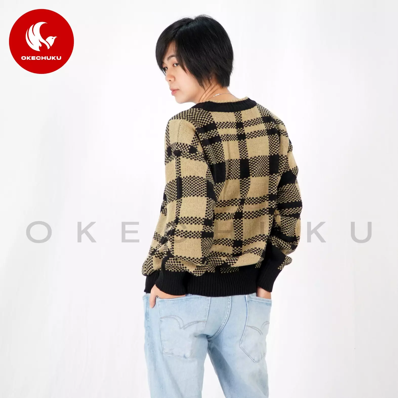  KINAN Knit Sweater Rajut Unisex V Neck Sweater Pria Wanita - Hitam