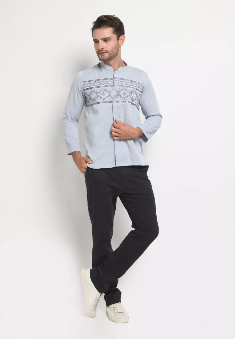 LARUSSO Kemeja Koko Bordir Panjang - Baby Blue L082
