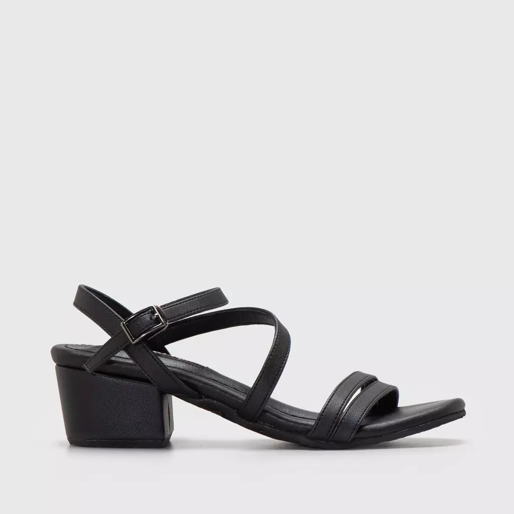 Joanessa Heels Black