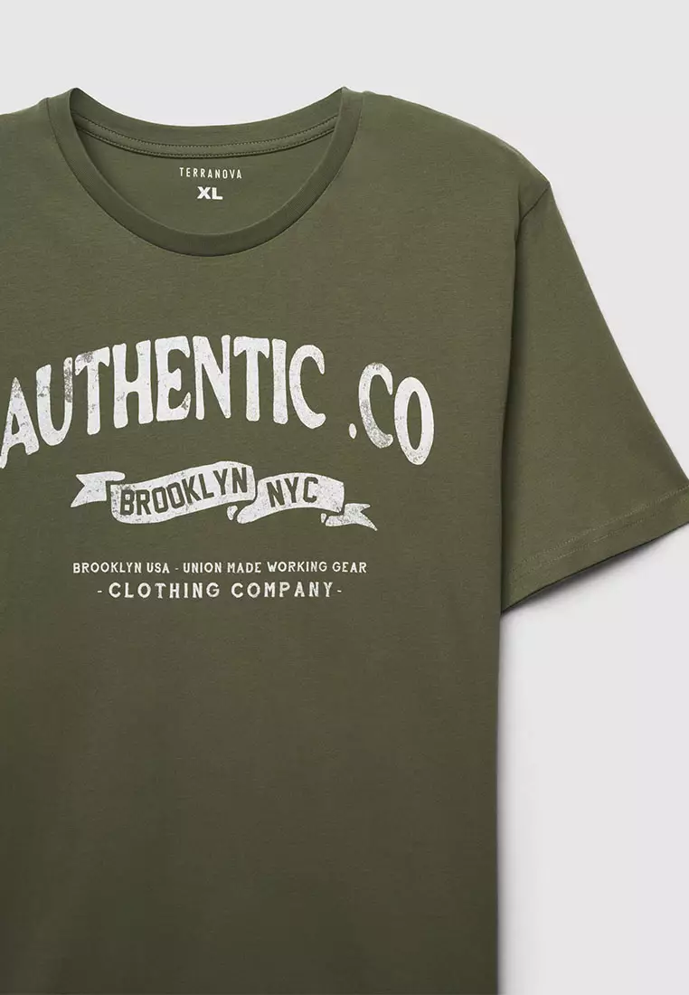 Man Short-Sleeved T-Shirt