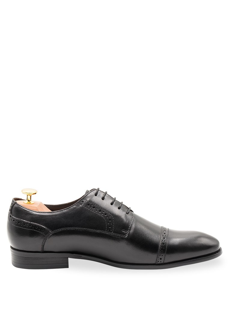 Estero Straight Cap Black Derby