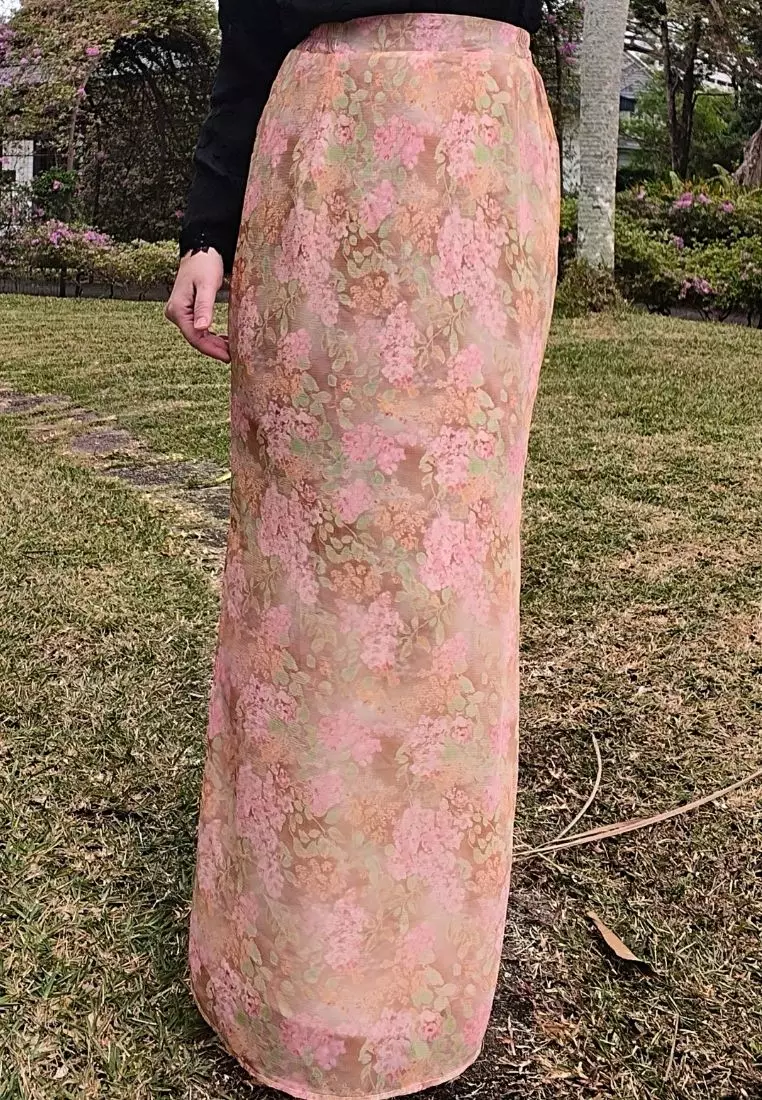 Loveaisyah Beige Checkered Lace Kebaya Top & Floral Chiffon Skirt Hari Raya