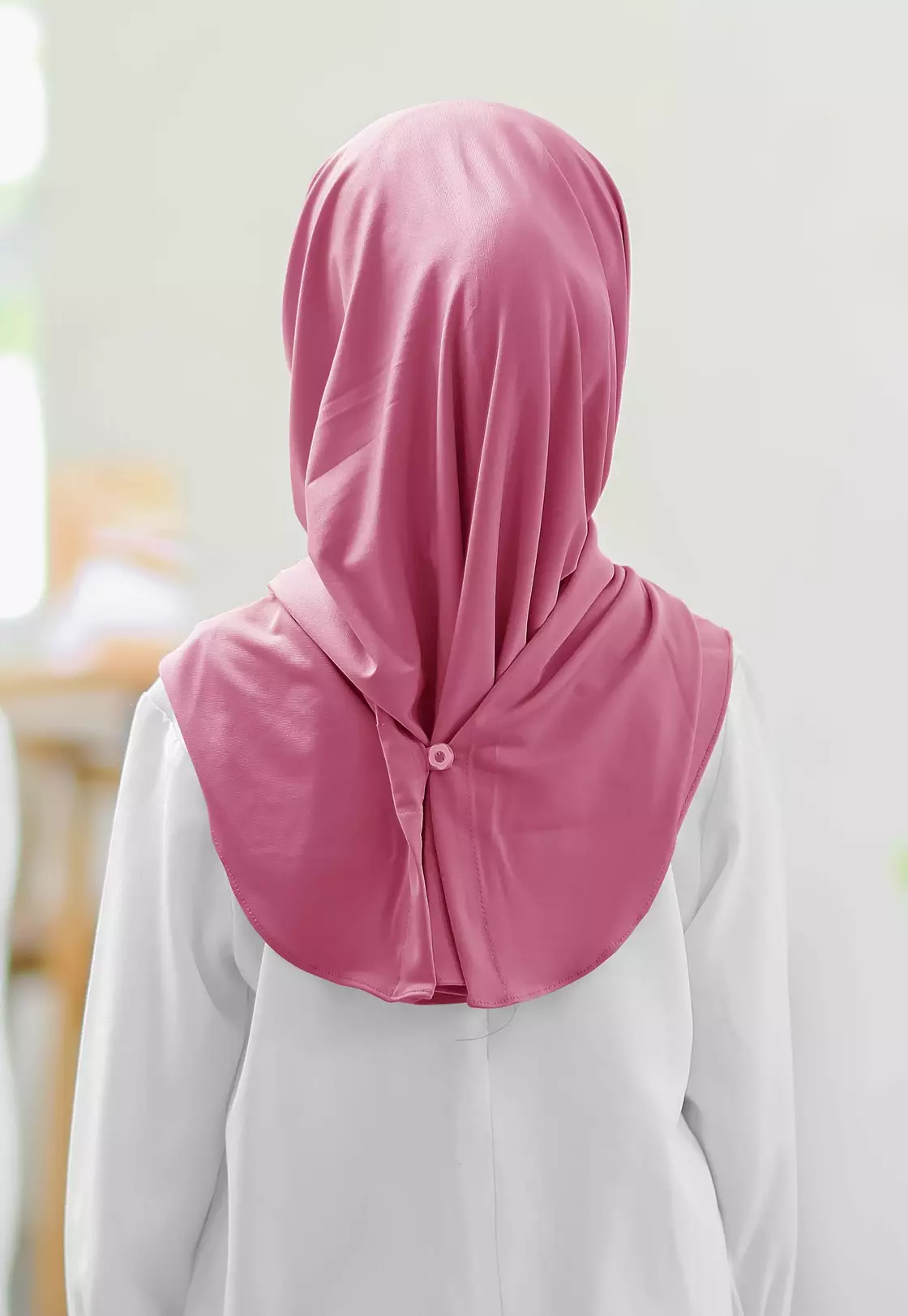 Cotton Bee - Cyra Bergo Kancing | Hijab Instan Anak - Fantasia - L