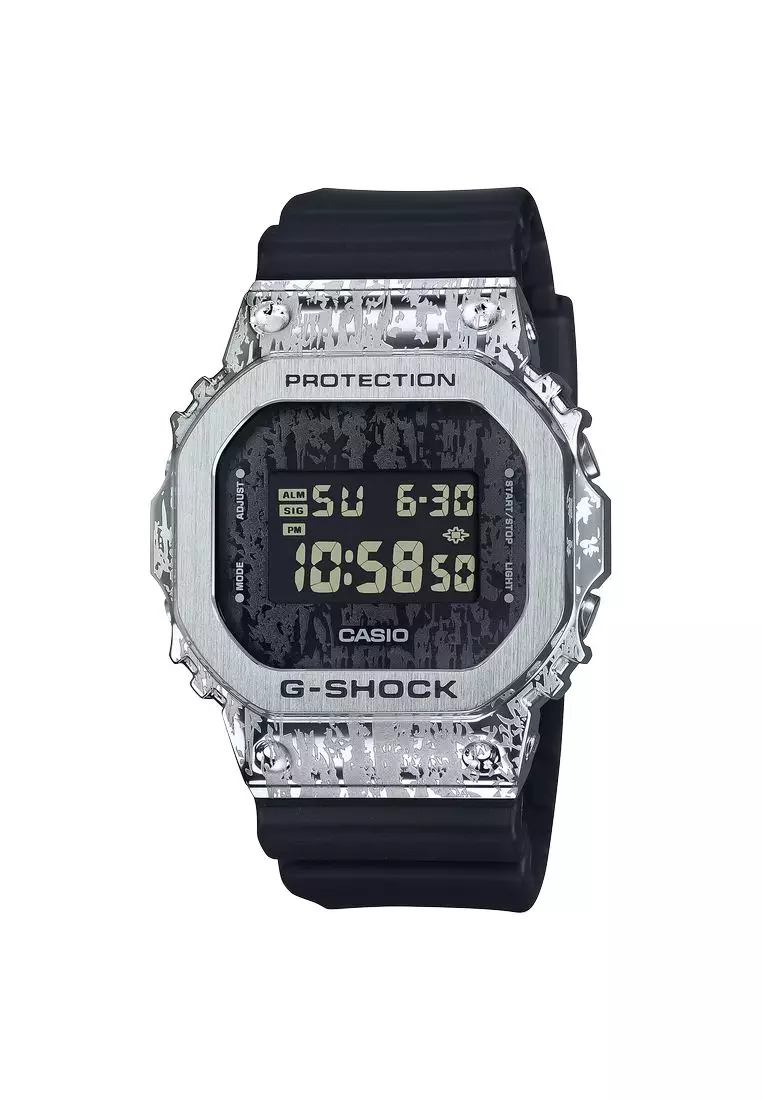 CASIO G SHOCK METAL GM 5600GC 1