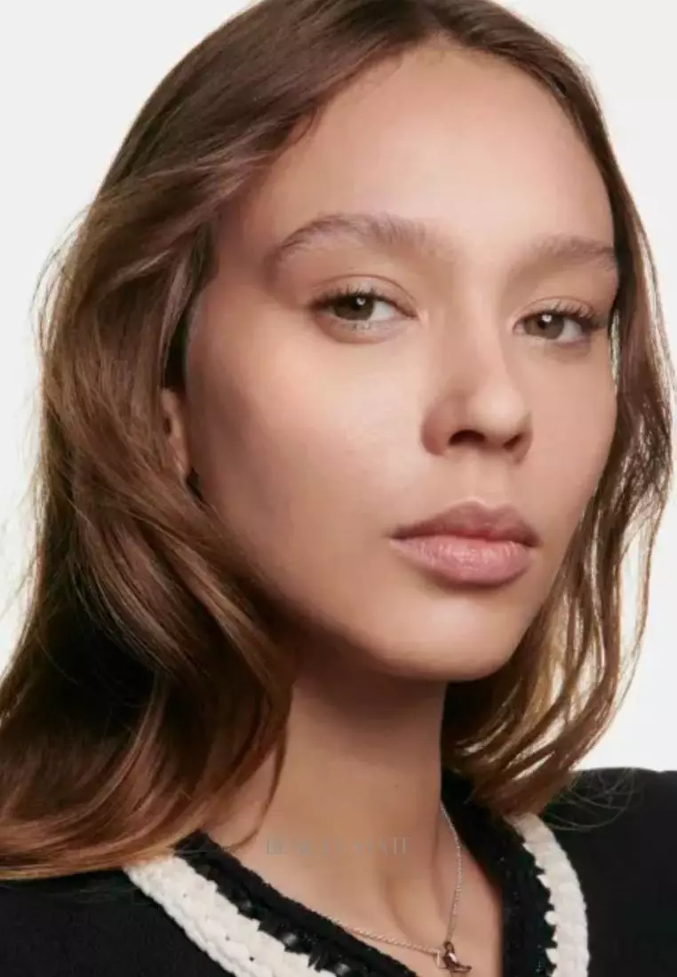 Les Beiges Healthy Glow Foundation Hydration And Longwear B30
