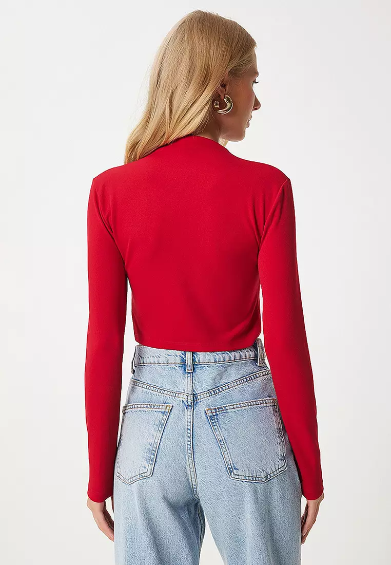 Cut Out Detailed Gathered Crop Knit Blouse