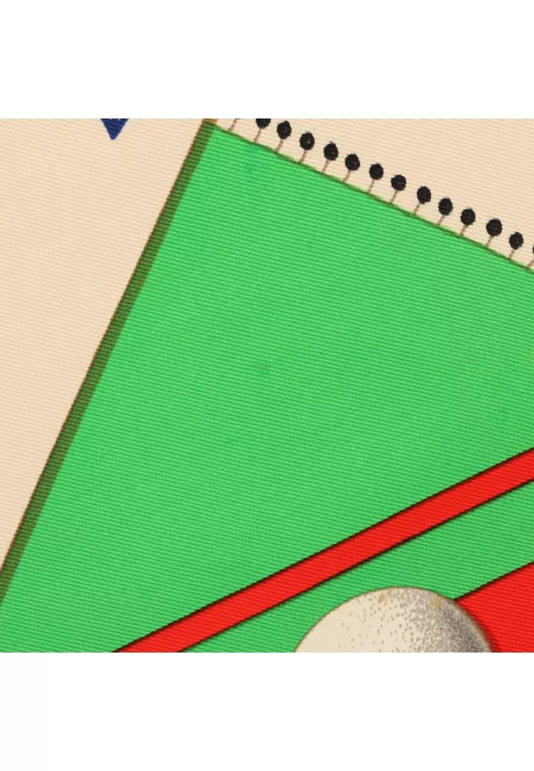 Pre-Loved Hermès carres 90 LE MONDE DU POLO scarf silk green Red multicolor