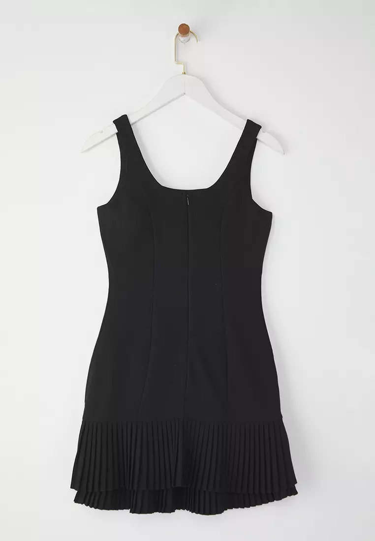 Black Plain Pleated Mini Woven Dress TWOSS25EL00753