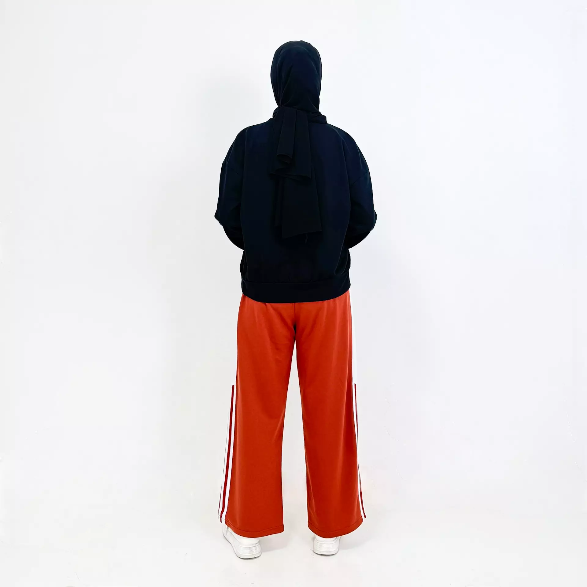 Setelan Training Olahraga Tafita [HITAM-BATA] Oneset Baju Sport Senam Zumba Fit 110 Kg