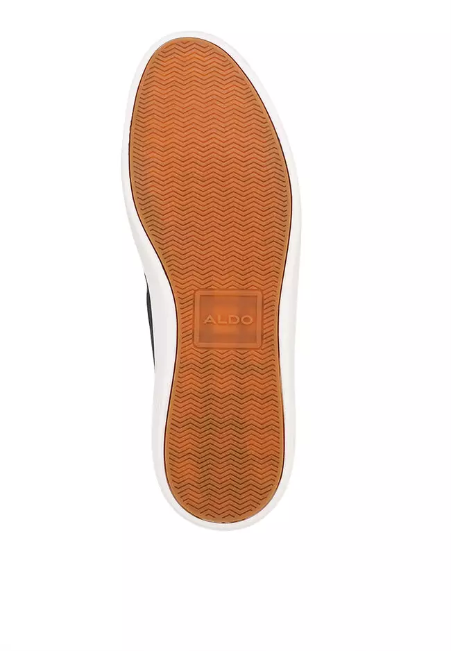 Finespec Sneakers