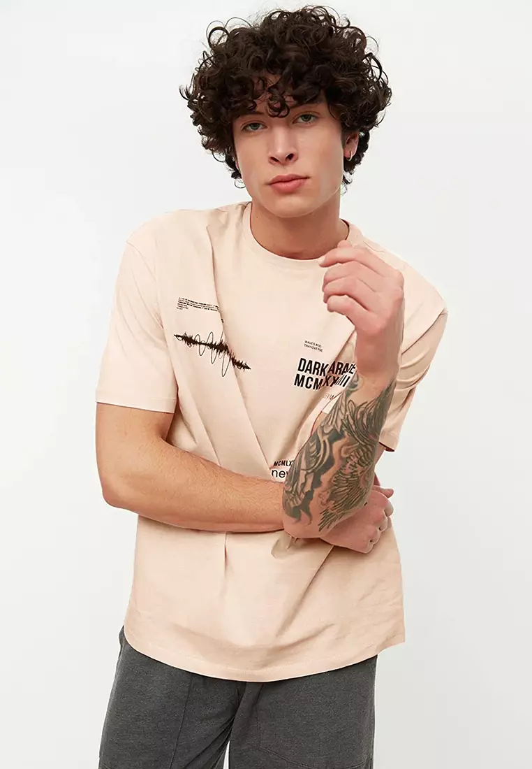 Relaxed/Comfortable cut, Crew Neck Text Printed T-Shirt