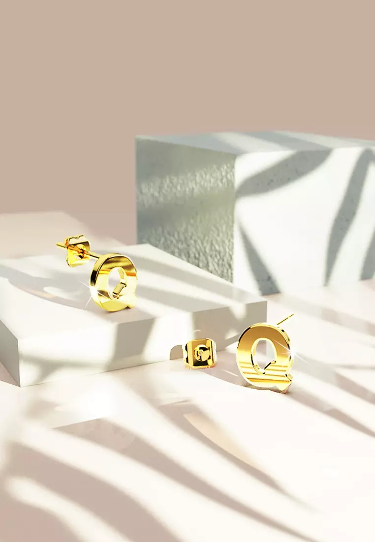 Bold Alphabet Letter Initial Charm Earrings in Gold Tone - Q
