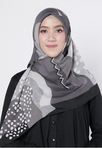Jual Zoya Zoya Scarf Kerudung Amina Grey Original Zalora Indonesia
