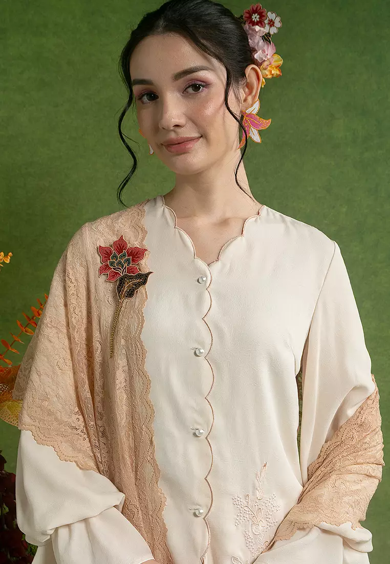 Dayana Embroidered Kebaya with Shawl