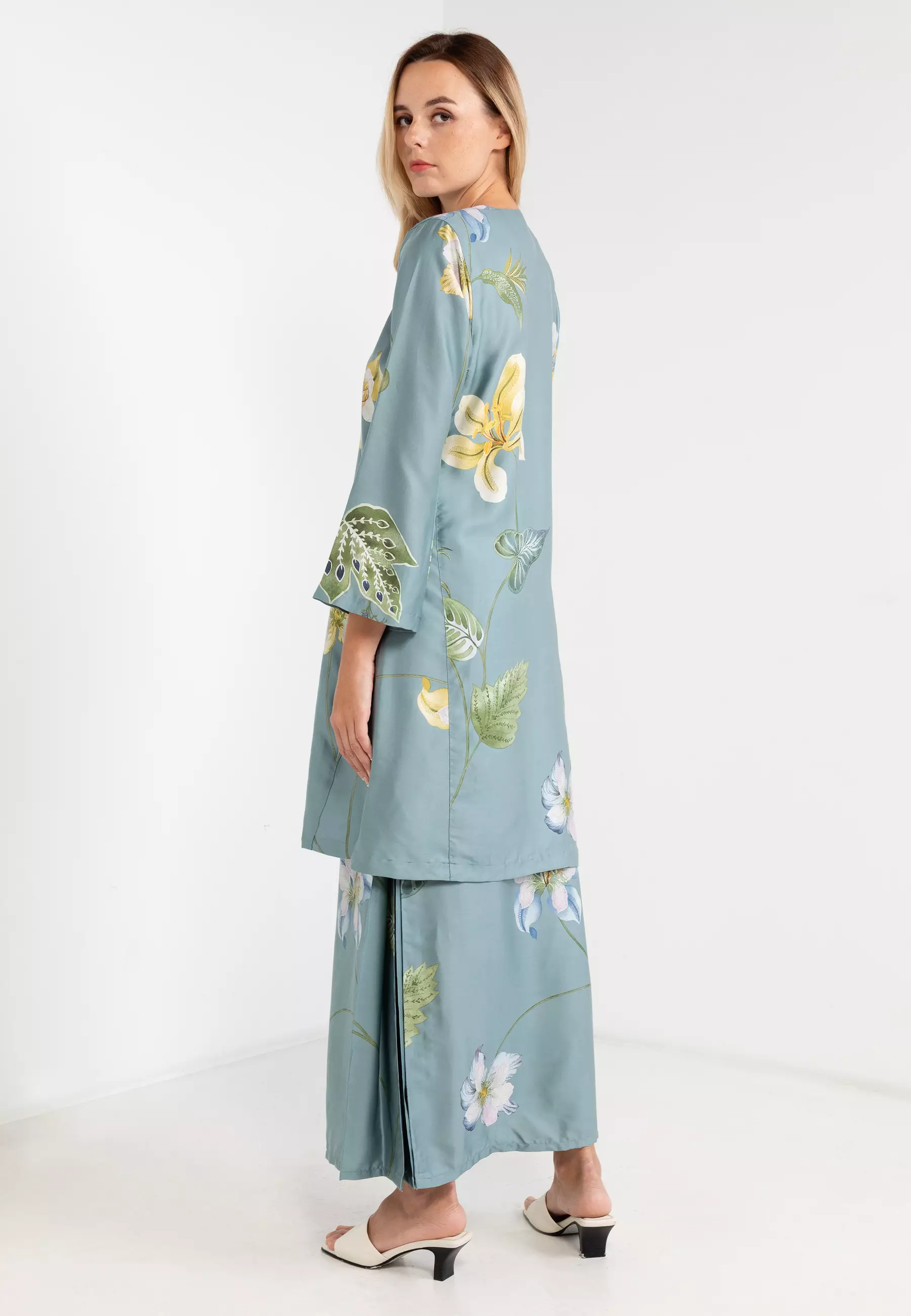 Baju Kurung Pahang Naura