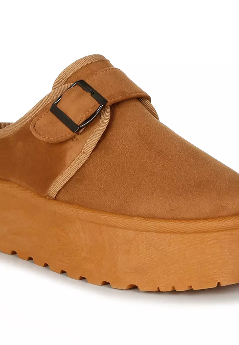 Buckle Strap Platform Classic Slip-On in Tan