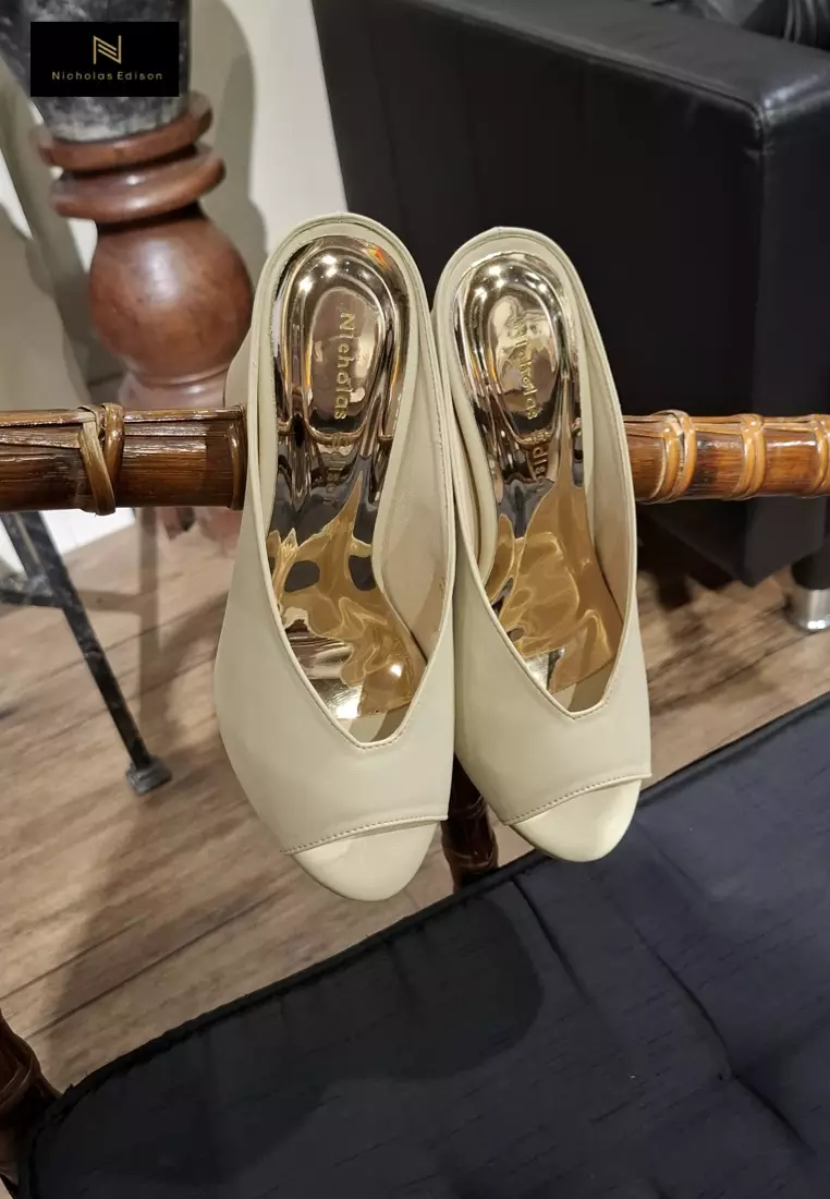 Nicholas Edison Heel Lela Cream