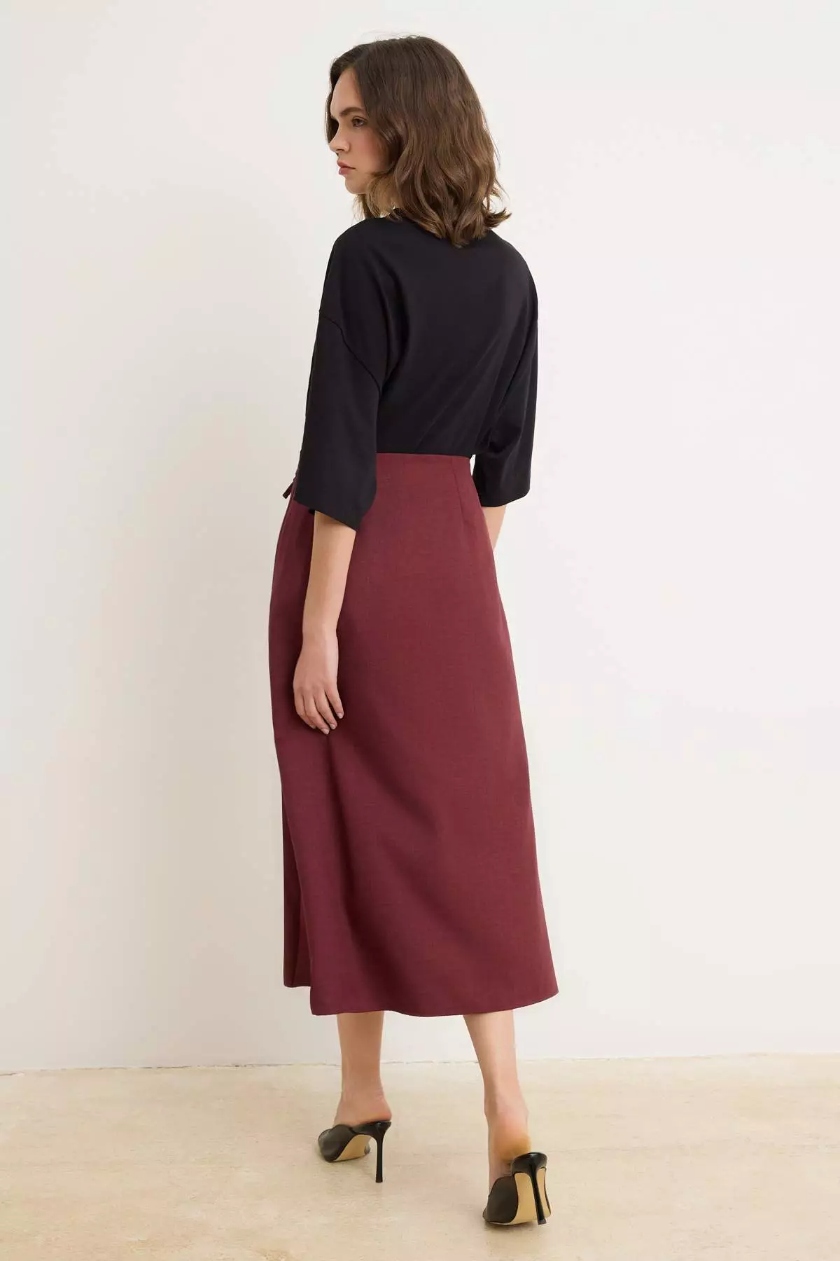Burgundy A-Line Unlined Plain Weave Hijab Skirt With Pleated Detail On Top And Bottom Tctaw25Ee00007