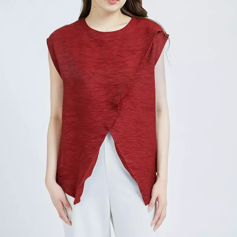 Abby Overlapping Layered Top Maroon