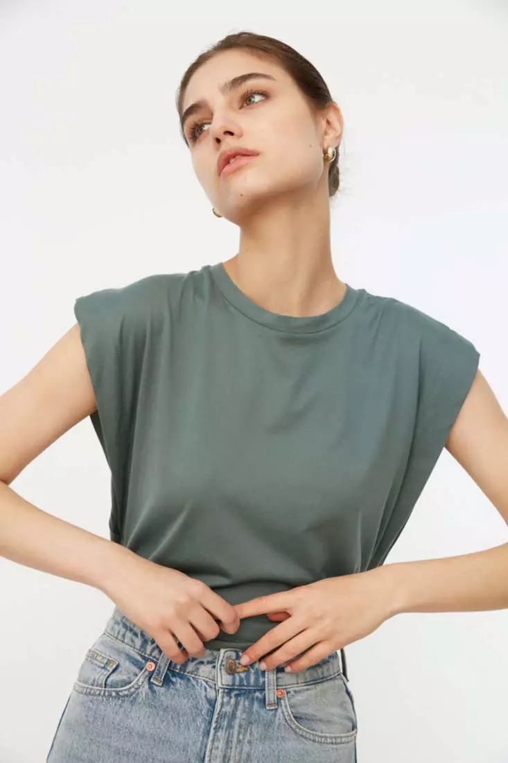 Padded Basic T-Shirt