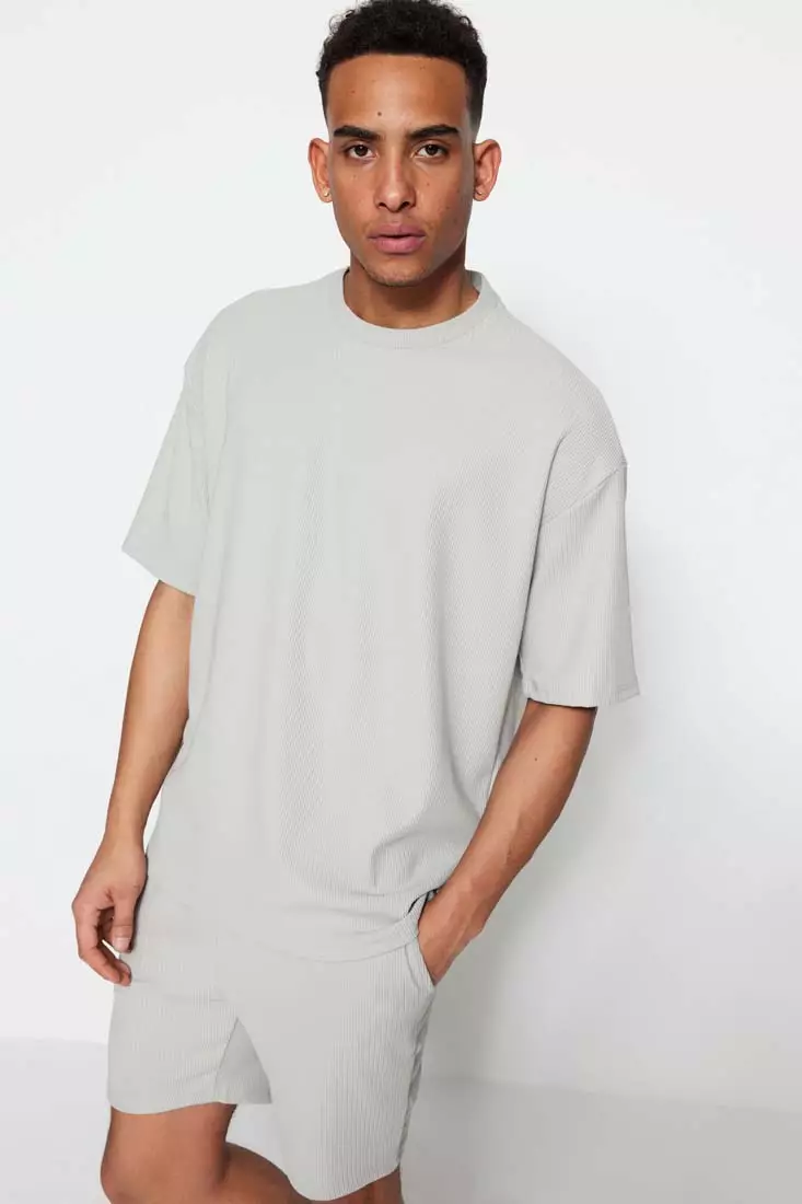 wide cut t shirt